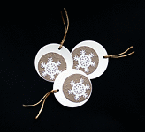 Cream Embossed Bubble Flakes - Handcrafted Christmas Gift Tags - dr16-0083